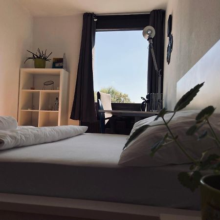 Private Room With Free Parking Koblenz  Luaran gambar