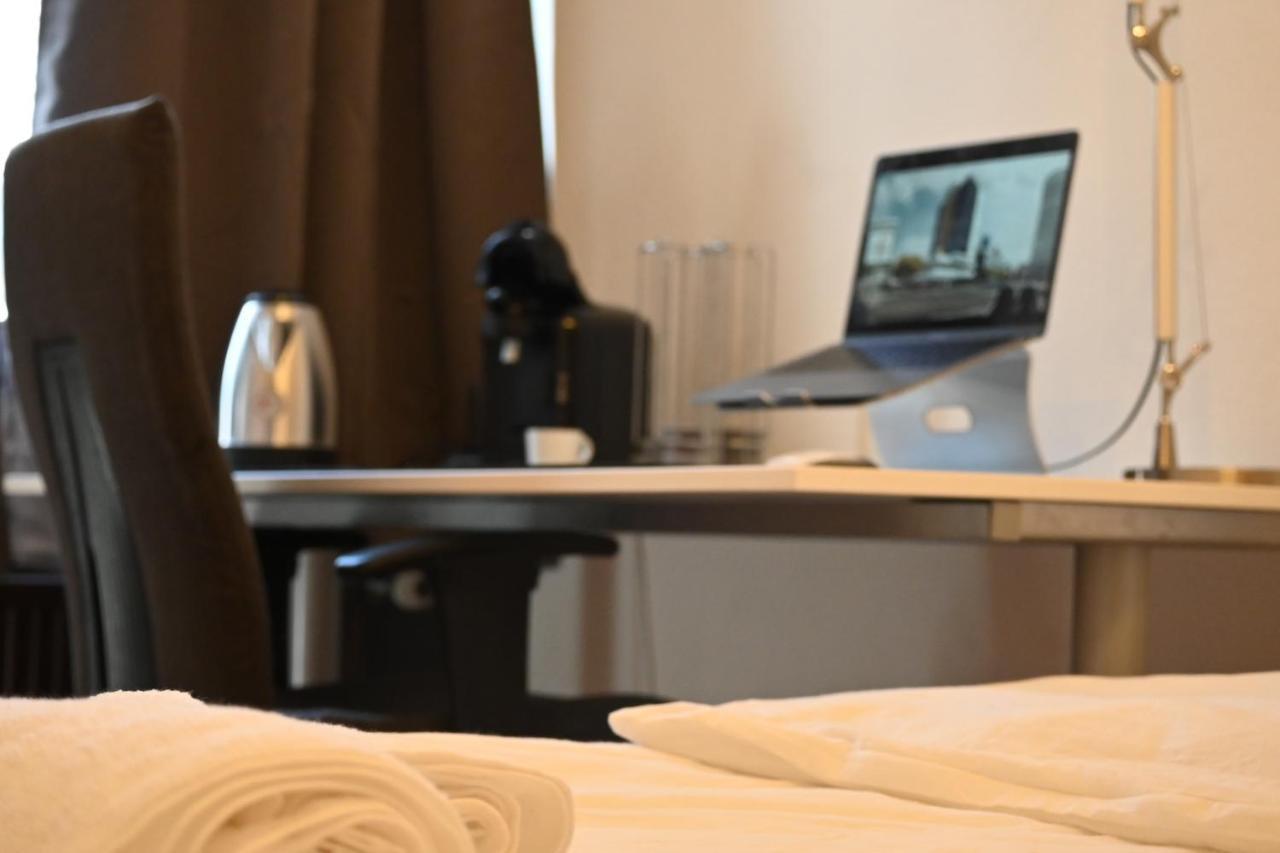 Private Room With Free Parking Koblenz  Luaran gambar